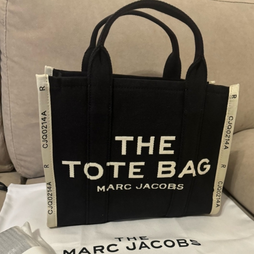 Marc Jacobs Medium Tote